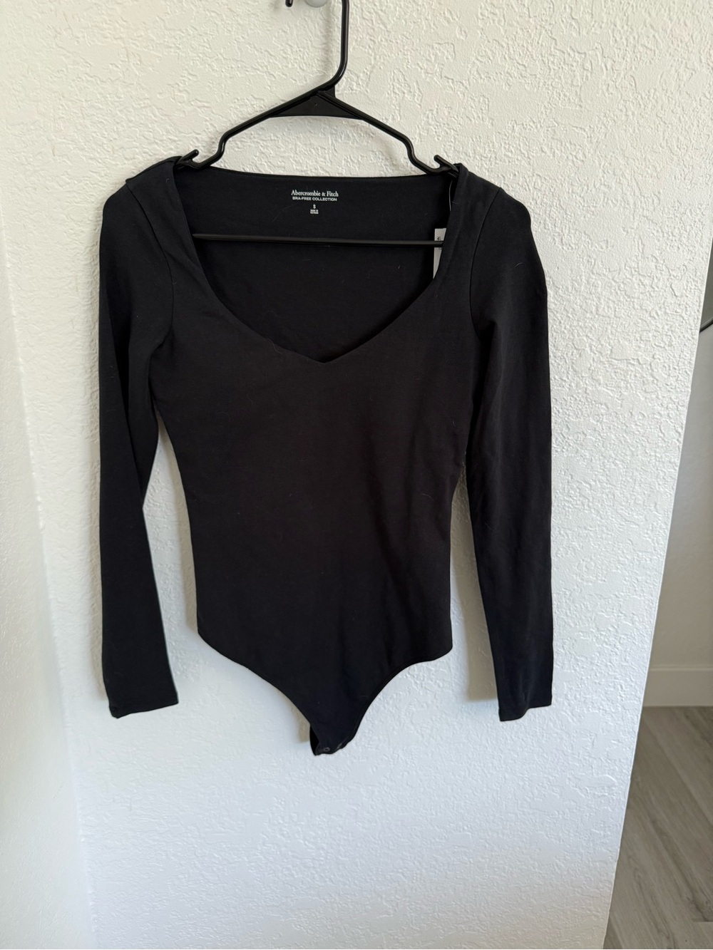 Abercrombie & Fitch Black Long-Sleeve Scoop-Neck Bodysuit